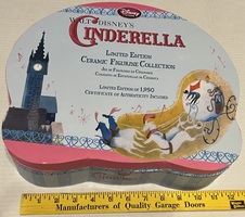Disney Cinderella 9-Piece Ceramic Figurine Set, limited edition IMG_2947.jpg
