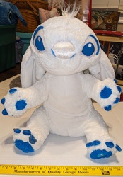 Disney_Stitch_Christmas_White_Large_20231218_001901554.jpg Disney Stitch Large Plush Christmas White with Blue trim: $37.00